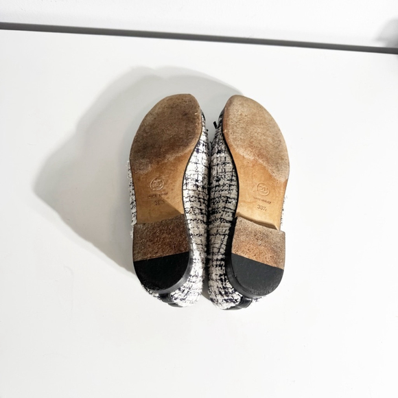 CHANEL Tweed Black and White Flats size 38.5 - Picture 5 of 8